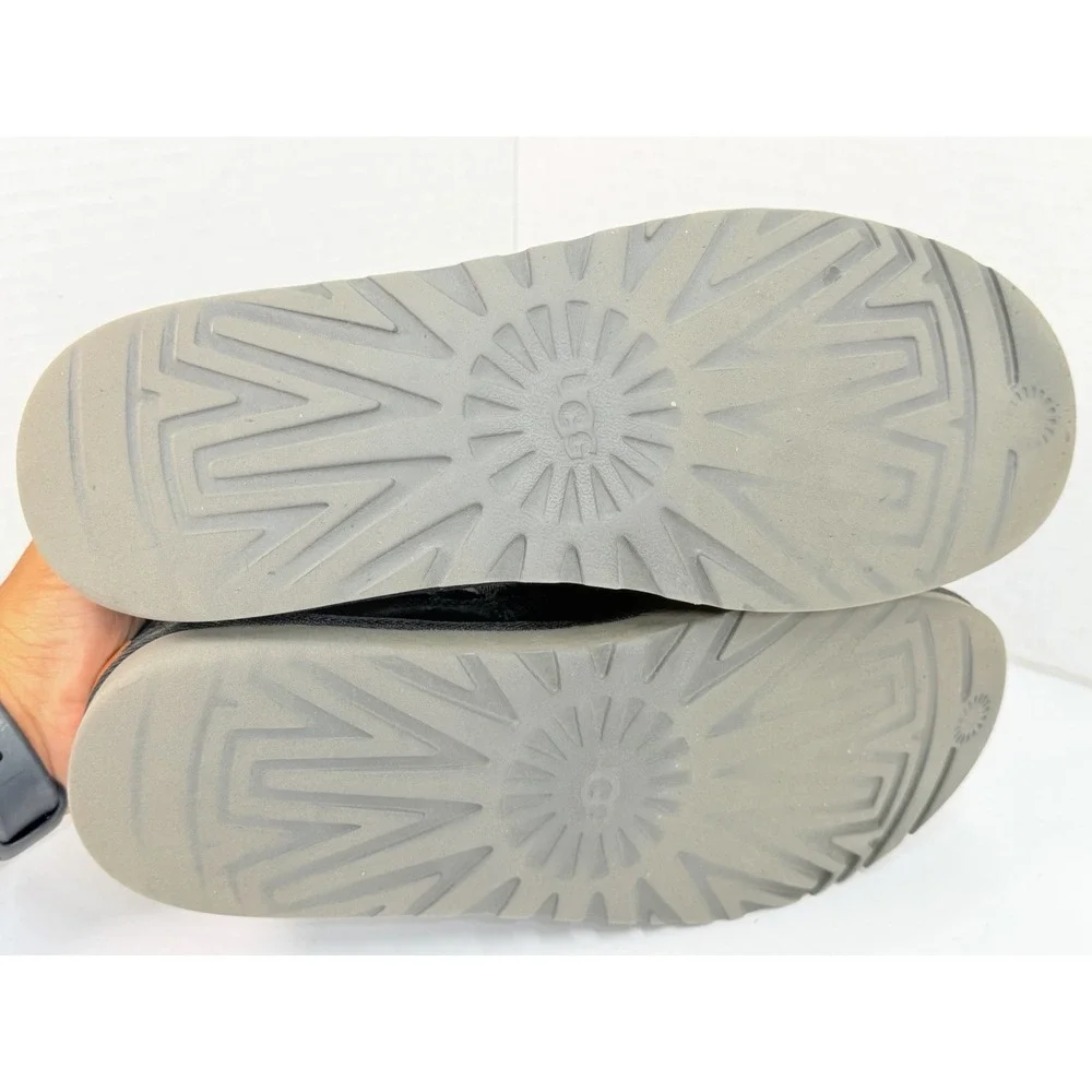 UGG Romeo Black Suede Sheepskin Slip‎ On Slippers Men's Size 12 1113455